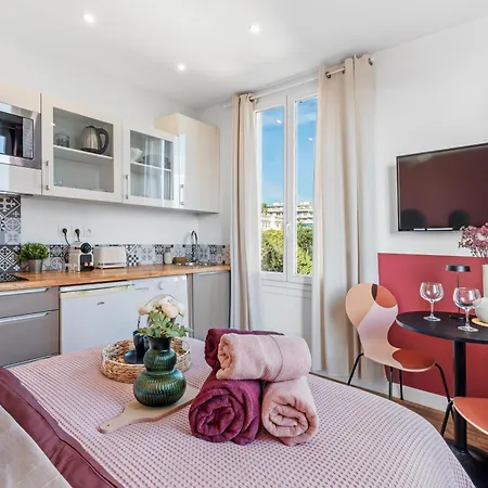 Renting - Cambrai03 - Seaside On The Promenade Des * Nice